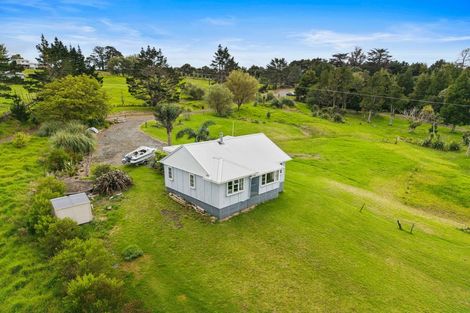 Photo of property in 817a Whakapirau Road, Whakapirau, 0583