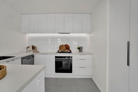 Photo of property in 33a Upjohn Street, Brooklands, New Plymouth, 4310