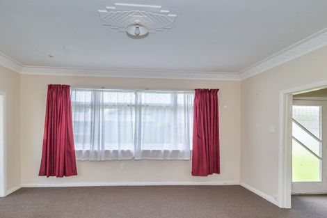 Photo of property in 68 Queen Street West, Levin, 5510