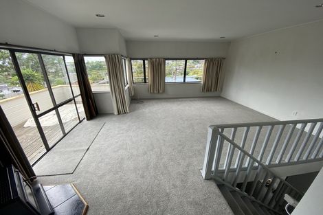 Photo of property in 1/7 Colmar Road, Mellons Bay, Auckland, 2014