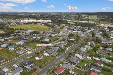 Photo of property in 19 Arthur Street, Riverhead, 0820