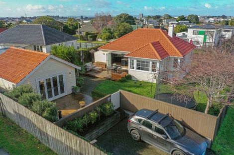 Photo of property in 41 Aliford Avenue, One Tree Hill, Auckland, 1061