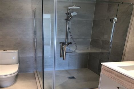 Photo of property in 8 Puhakehake Place, Flat Bush, Auckland, 2019