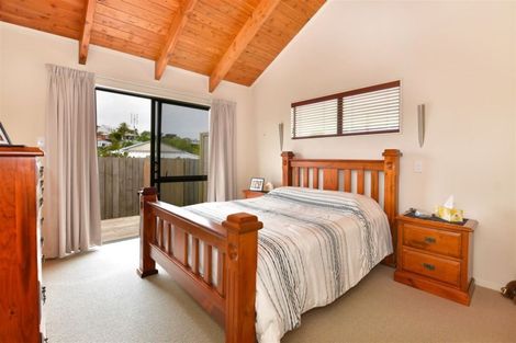 Photo of property in 4 Langton Road, Stanmore Bay, Whangaparaoa, 0932