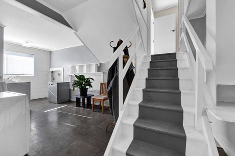 Photo of property in 17 Dives Avenue, Hawera, 4610