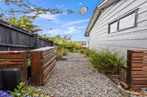 Photo of property in 5b Kauri Road, Stanmore Bay, Whangaparaoa, 0932