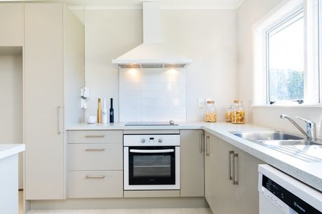 Photo of property in 1 Balmoral Street, Taradale, Napier, 4112