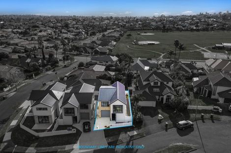 Photo of property in 4 Auden Close, Somerville, Auckland, 2014