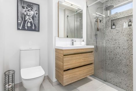 Photo of property in 4 Nuhaka Place, Paraparaumu Beach, Paraparaumu, 5032