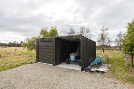 Photo of property in 1 Hollyburn Road, Hampden, 9410