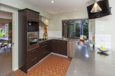 Photo of property in 2 Pukatea Close, Raumati Beach, Paraparaumu, 5032