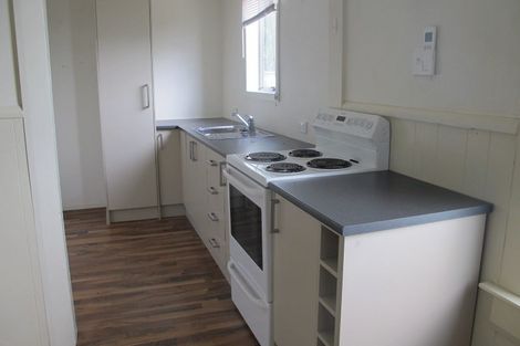 Photo of property in 37 Macandrew Road, South Dunedin, Dunedin, 9012