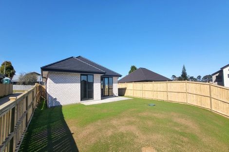 Photo of property in 49a Mclarin Road, Glenbrook, 2681