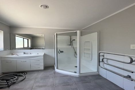 Photo of property in 390 Paremoremo Road, Paremoremo, Auckland, 0632