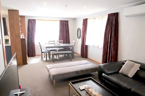 Photo of property in 145 Rangiora Avenue, Roslyn, Palmerston North, 4414