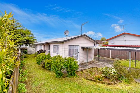 Photo of property in 1/157 Te Irirangi Drive, Flat Bush, Auckland, 2019
