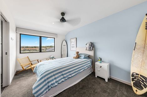 Photo of property in 16 Bella Vista Drive, Gulf Harbour, Whangaparaoa, 0930