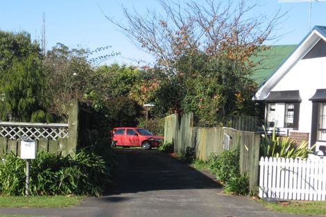 Photo of property in 96 Wattle Farm Road, Wattle Downs, Auckland, 2103