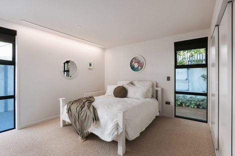 Photo of property in 87 Marine Parade, Mount Maunganui, 3116