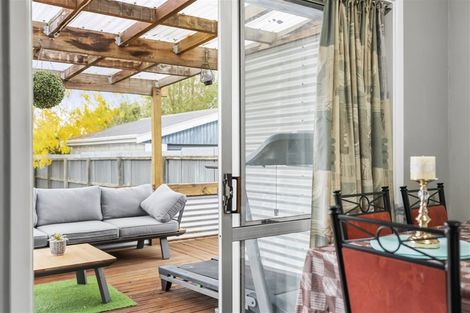 Photo of property in 31 Oriana Crescent, Hornby, Christchurch, 8042