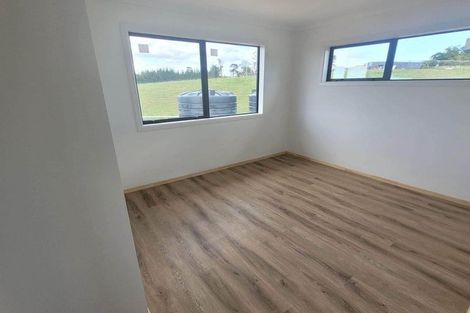 Photo of property in 14 Livery Lane, Taupaki, Henderson, 0782