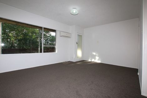 Photo of property in 7/126 Lynwood Road, New Lynn, Auckland, 0600
