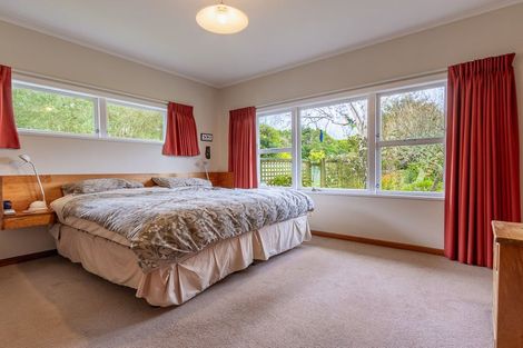 Photo of property in 249 Te Moana Road, Waikanae, 5036