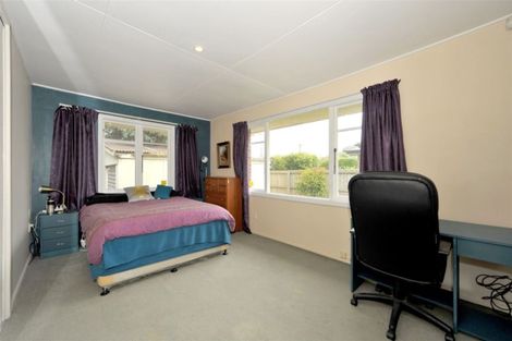 Photo of property in 14 Staveley Street Avonhead Christchurch City