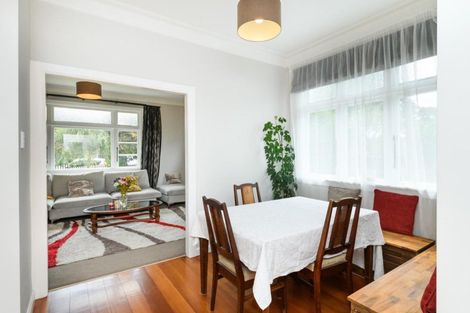 Photo of property in 10 Hardie Street, Hokowhitu, Palmerston North, 4410
