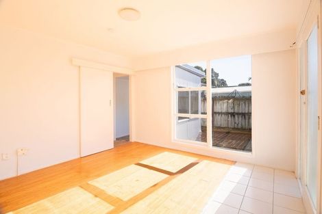 Photo of property in 2/8 James Road, Manurewa, Auckland, 2102