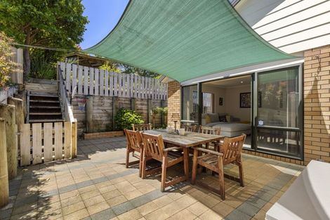 Photo of property in 16 Tom Keven Way, Pukekohe, 2120