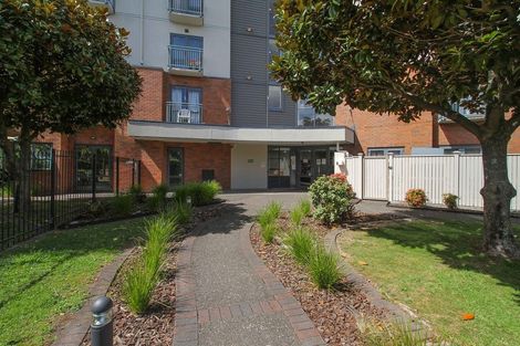 Photo of property in 3e/10 Crown Lynn Place, New Lynn, Auckland, 0600