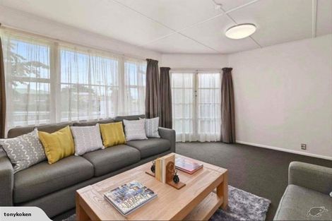 Photo of property in 34 Thomas Crescent, Western Heights, Rotorua, 3015
