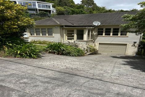 Photo of property in 16 Woodvale Grove, Fairfield, Lower Hutt, 5011