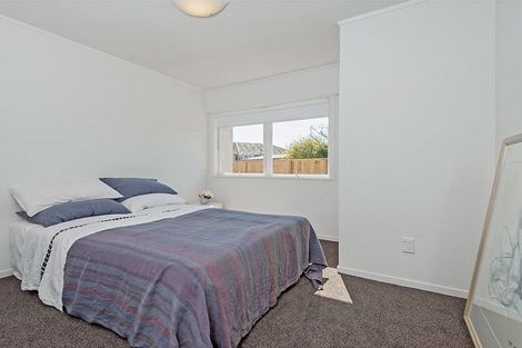 Photo of property in 2/8 Paul Place, Pakuranga, Auckland, 2010