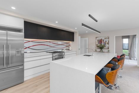 Photo of property in 11 Evelyn Crescent, Marshland, Christchurch, 8083