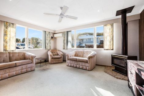 Photo of property in 59 Waihora Crescent, Waitangirua, Porirua, 5024