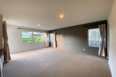 Photo of property in 3 Harrowglen Drive, Northcross, Auckland, 0632