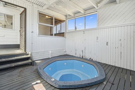 Photo of property in 35 Fairlight Place, Manurewa, Auckland, 2102