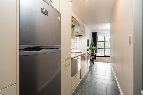 Photo of property in Atrium Towers, 5o/154 The Terrace, Wellington Central, Wellington, 6011