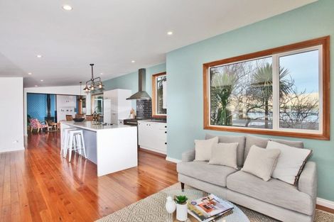 Photo of property in 5 Voelas Road, Lyttelton, 8082