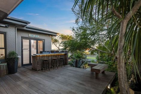 Photo of property in 55 Pitau Road, Mount Maunganui, 3116
