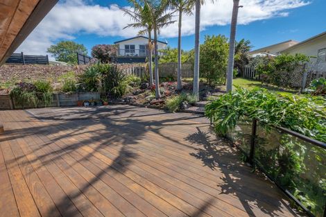 Photo of property in 21 Cable Bay Block Road, Cable Bay, 0420