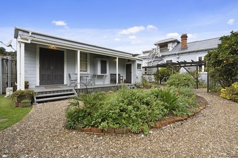 Photo of property in 16 Hope Avenue, Russell, 0202