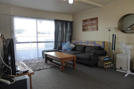 Photo of property in 2/98 Pharazyn Street, Melling, Lower Hutt, 5010