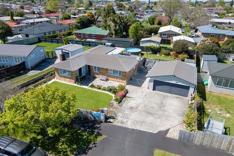 Photo of property in 27 Cotton Street, St Andrews, Hamilton, 3200