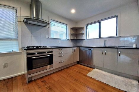Photo of property in 21 Rogers Road, Manurewa, Auckland, 2102