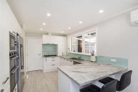 Photo of property in 23 Redwood Grove, Hokowhitu, Palmerston North, 4410