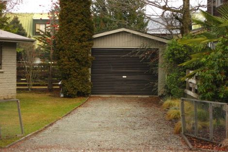 Photo of property in 30 Adamson Drive, Arrowtown, 9302