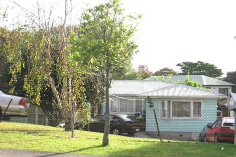 Photo of property in 14 Sheehan Road, Te Atatu South, Auckland, 0610